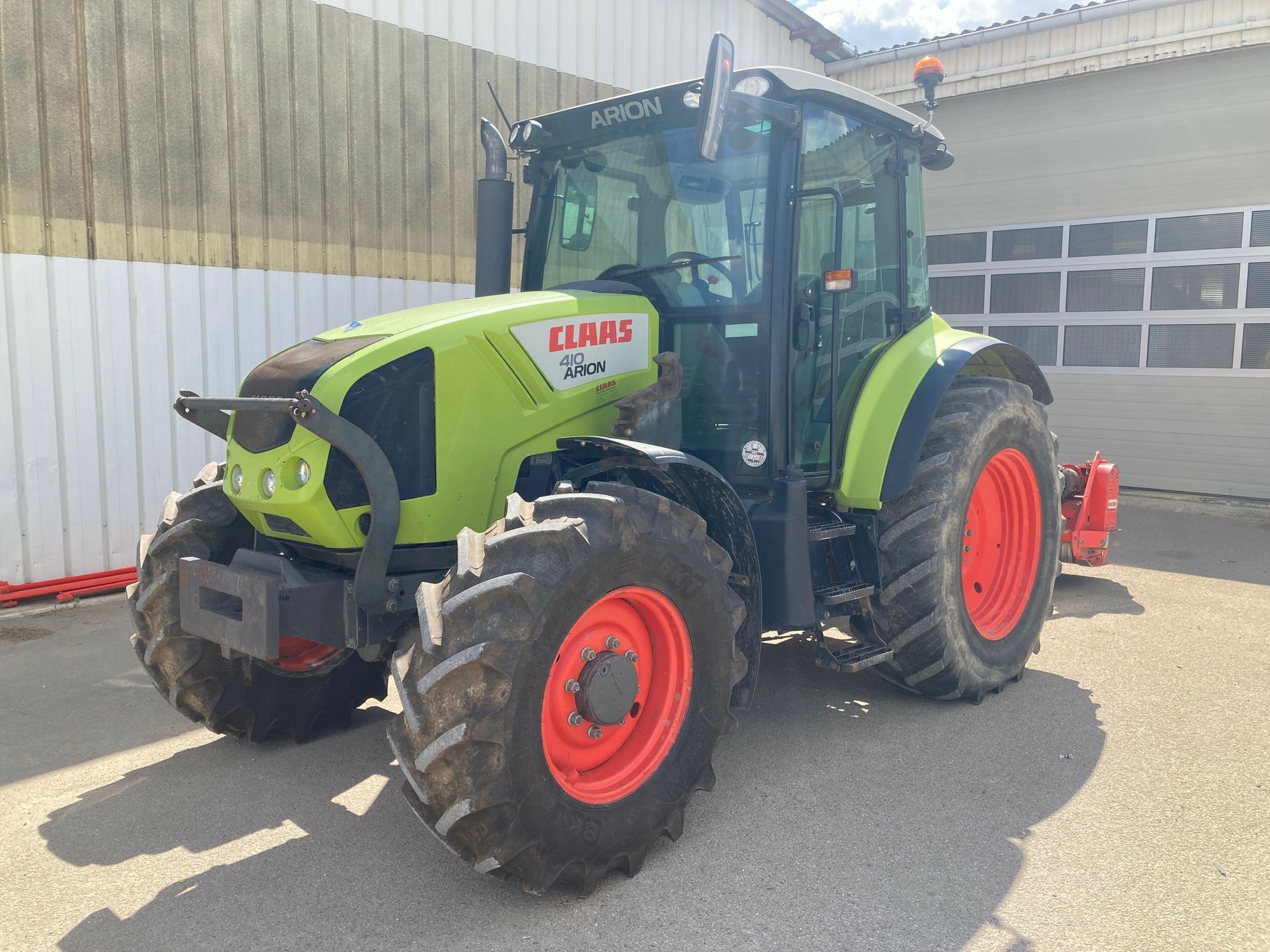 E-FARM: Claas Arion 410 - Tractor - id C31VVTC - €33,500 - Year of construction: 2010 - Engine hours: 7,050,Engine power (HP): 90,France
