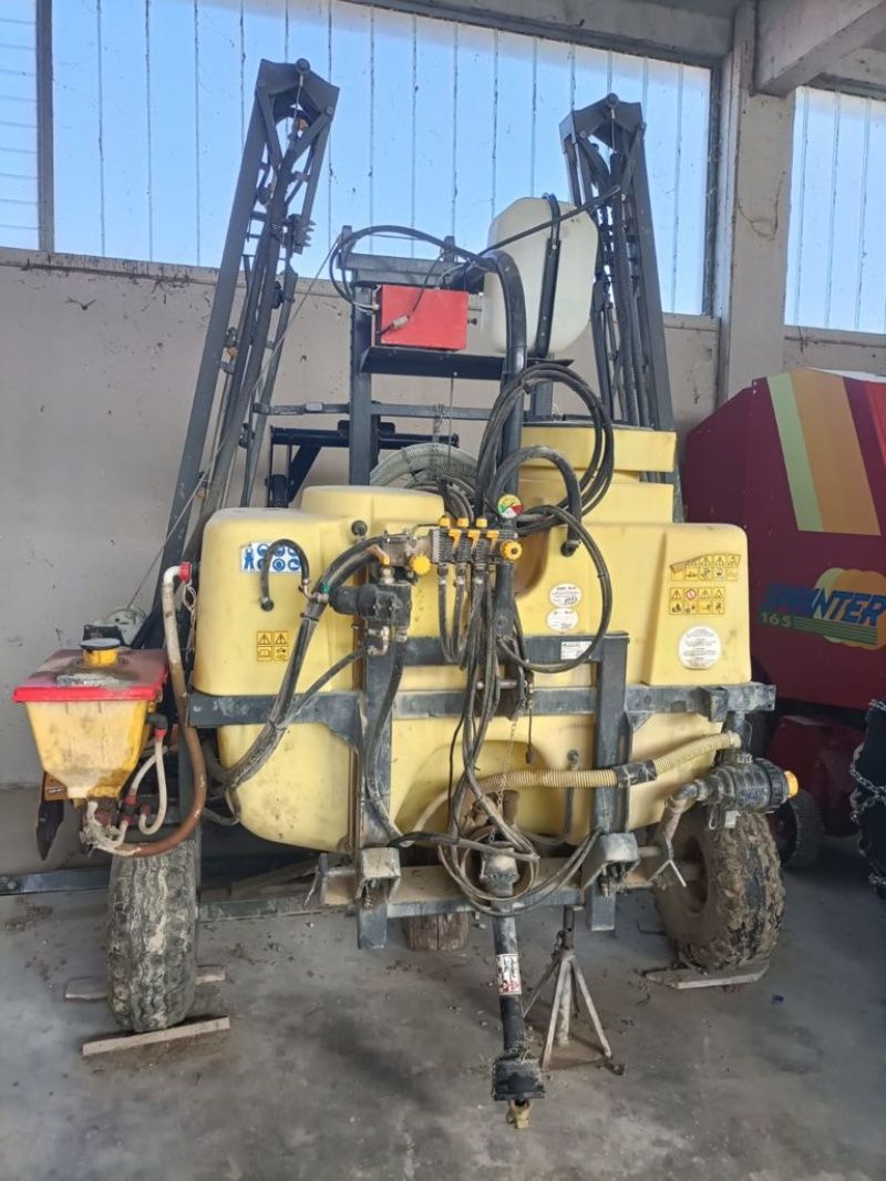 E-FARM: Caffini entry 800 - Pulverizador - id RGKCXJH - 5500 € - Año: 2000 - Italia