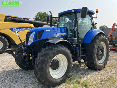 E-FARM: New Holland T7.270 - Tractor - id SQW2GSQ - €82,000 - Year of construction: 2015 - Engine hours: 4,080,Engine power (HP): 260,France