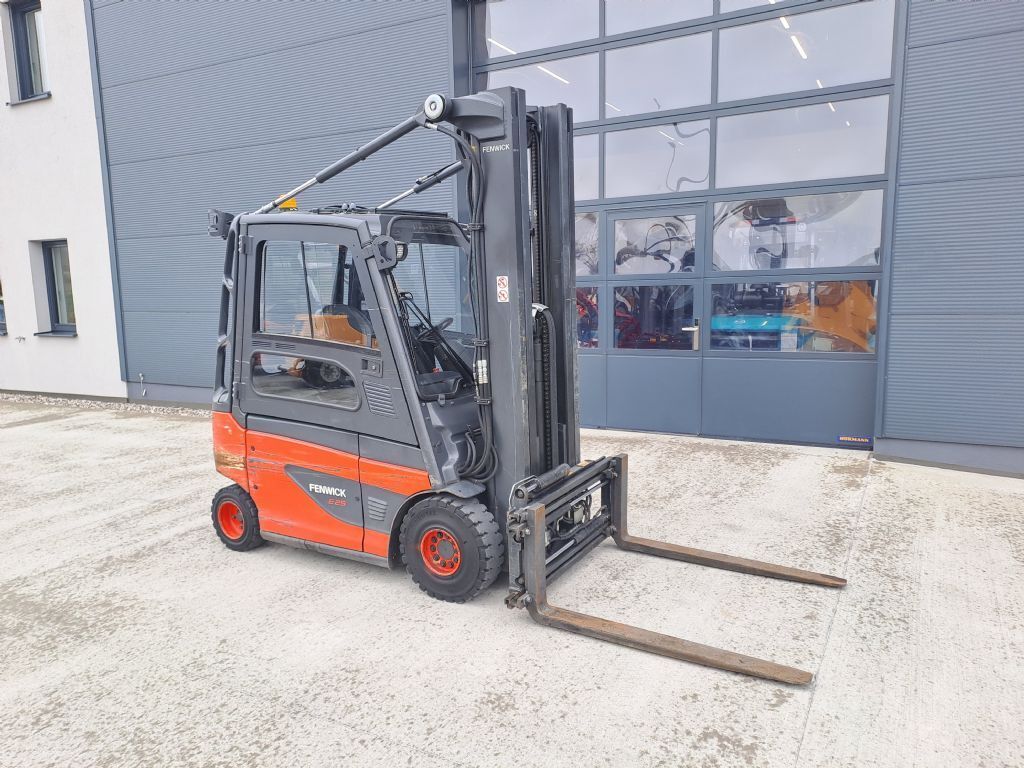 Linde e 25-01 Šakinis krautuvas 16 900 €