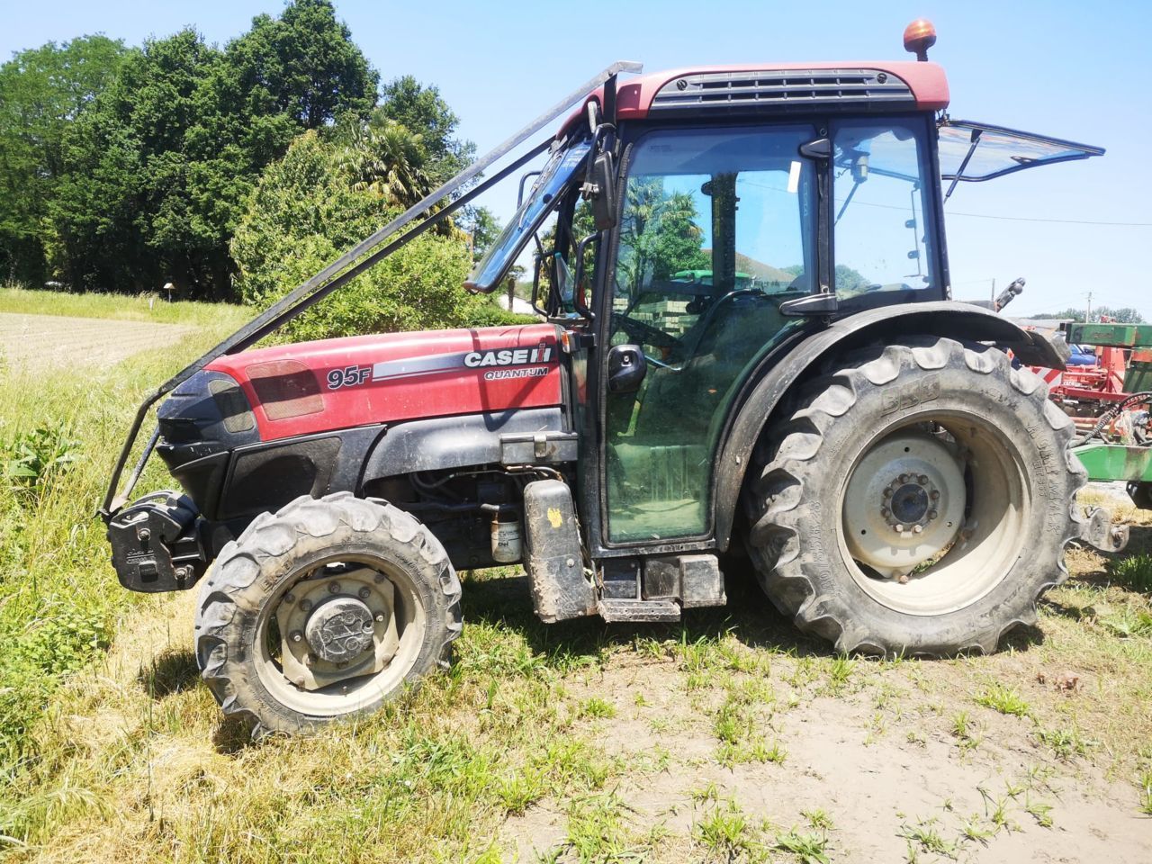 E-FARM: Case IH Farmall 95 - Tractor - id LXR5TYD - €26,000 - Year of construction: 2016 - Engine hours: 3,835,Engine power (HP): 95,France
