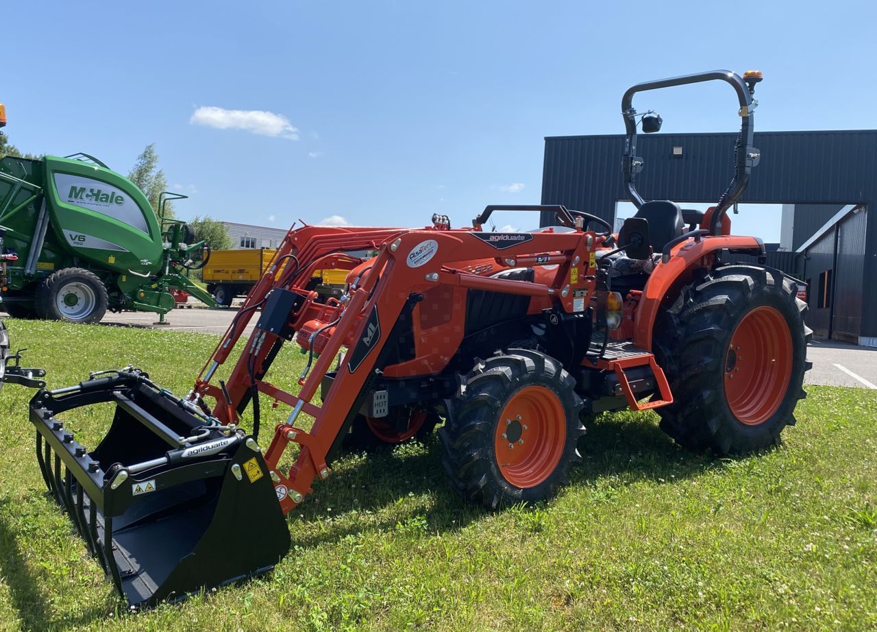 E-FARM: Kubota l1 522 - Tractor - id VAVIQFI - 35.900 € - Año: 2025 - Horas: 20,Potencia del motor: 52,Francia