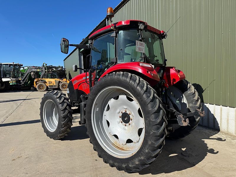E-FARM: Case IH Farmall 105 - Traktor - id 7EWKDIN - 27 307 € - Rok produkcji: 2017 - Motogodziny: 4008,Zjednoczone Królestwo