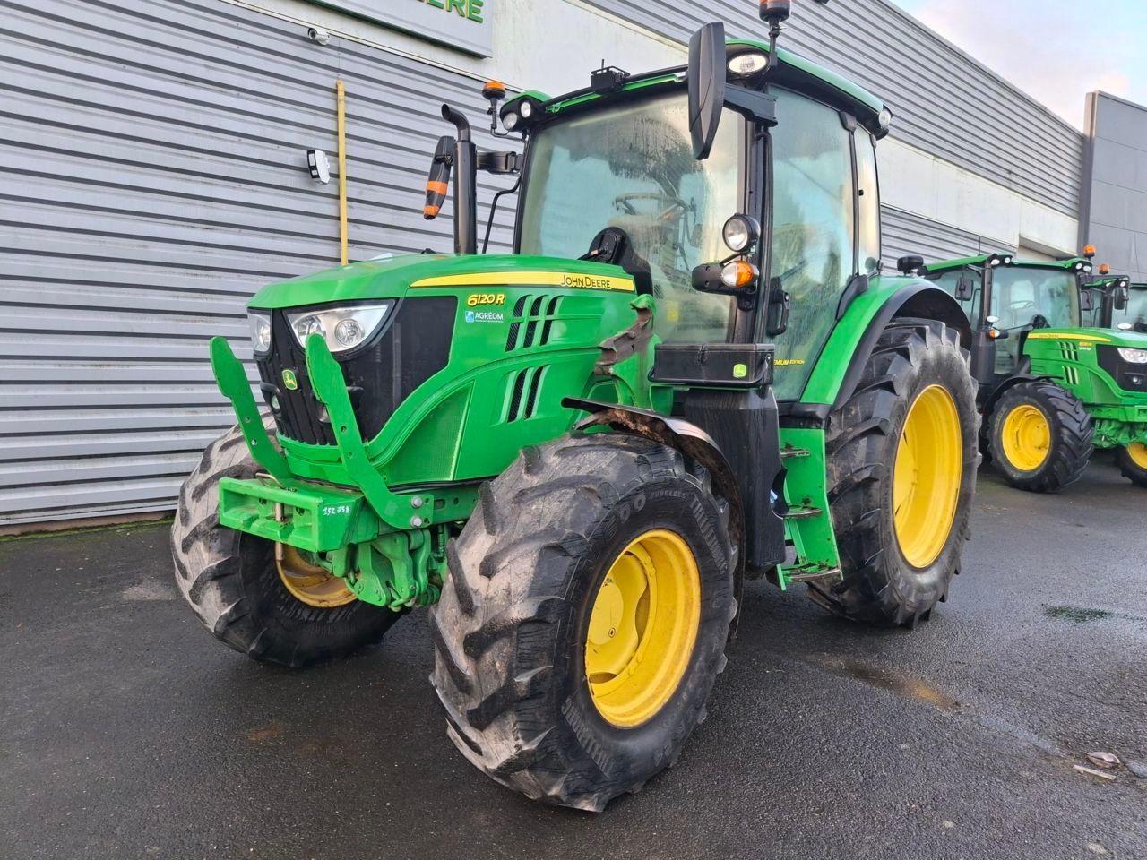 John Deere 6120 R Трактор 82 000 €