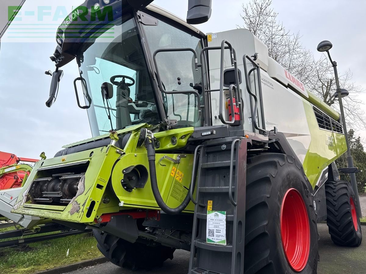 Claas Lexion 7400 Moissoneuse-batteuse 225 000 €