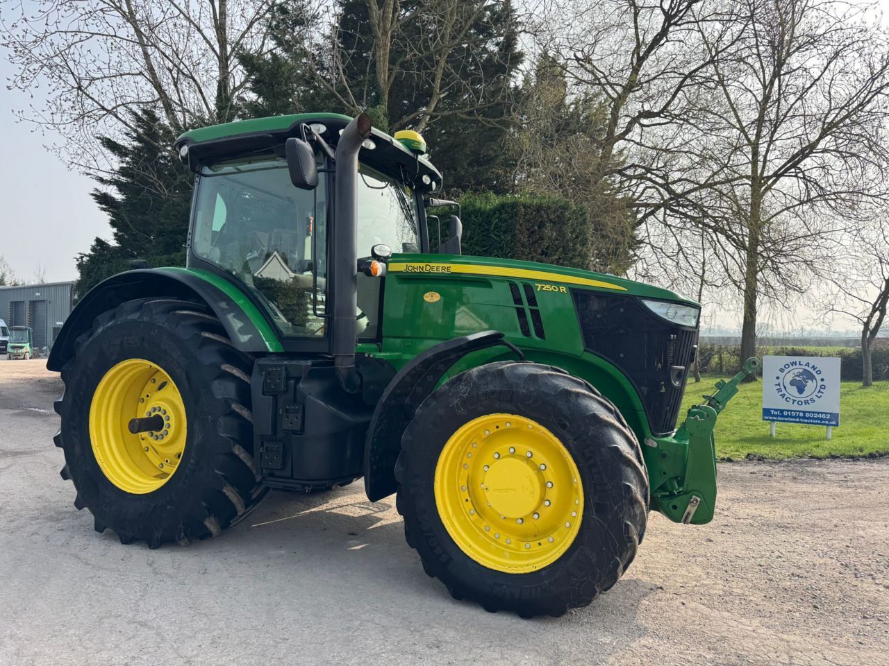 John Deere 7250 R Tractor €80,338