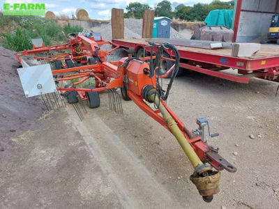 E-FARM: Kuhn GA 6522 - Rake - id PNHVBTI - €5,500 - Year of construction: 2006 - France