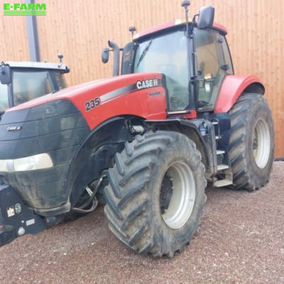 E-FARM: Case IH Magnum 235 - Τρακτέρ - id J3ZSDC5 - 69.000 € - Χρονία: 2011 - Μετρητής ωρών: 4.115,Ισχύς κινητήρα: 285,Γαλλία