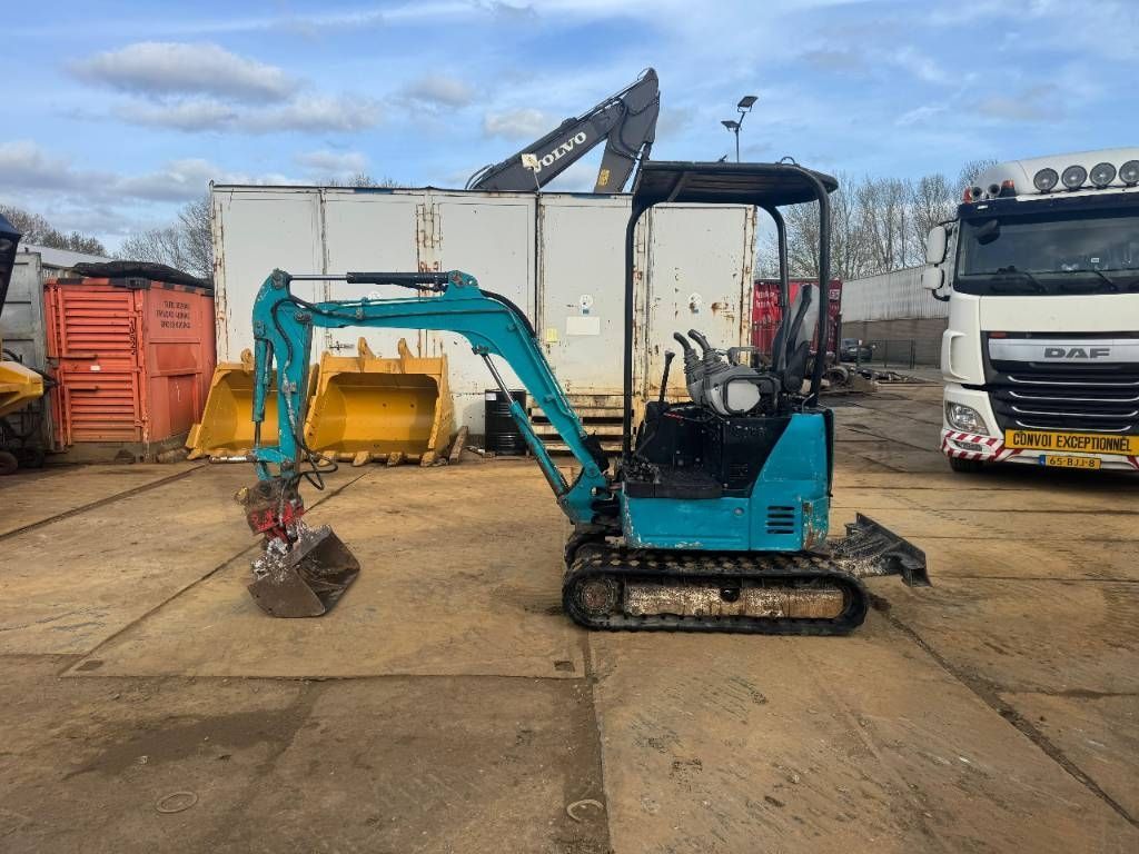 Hitachi zx 17 u Mini excavadora  11.000 €