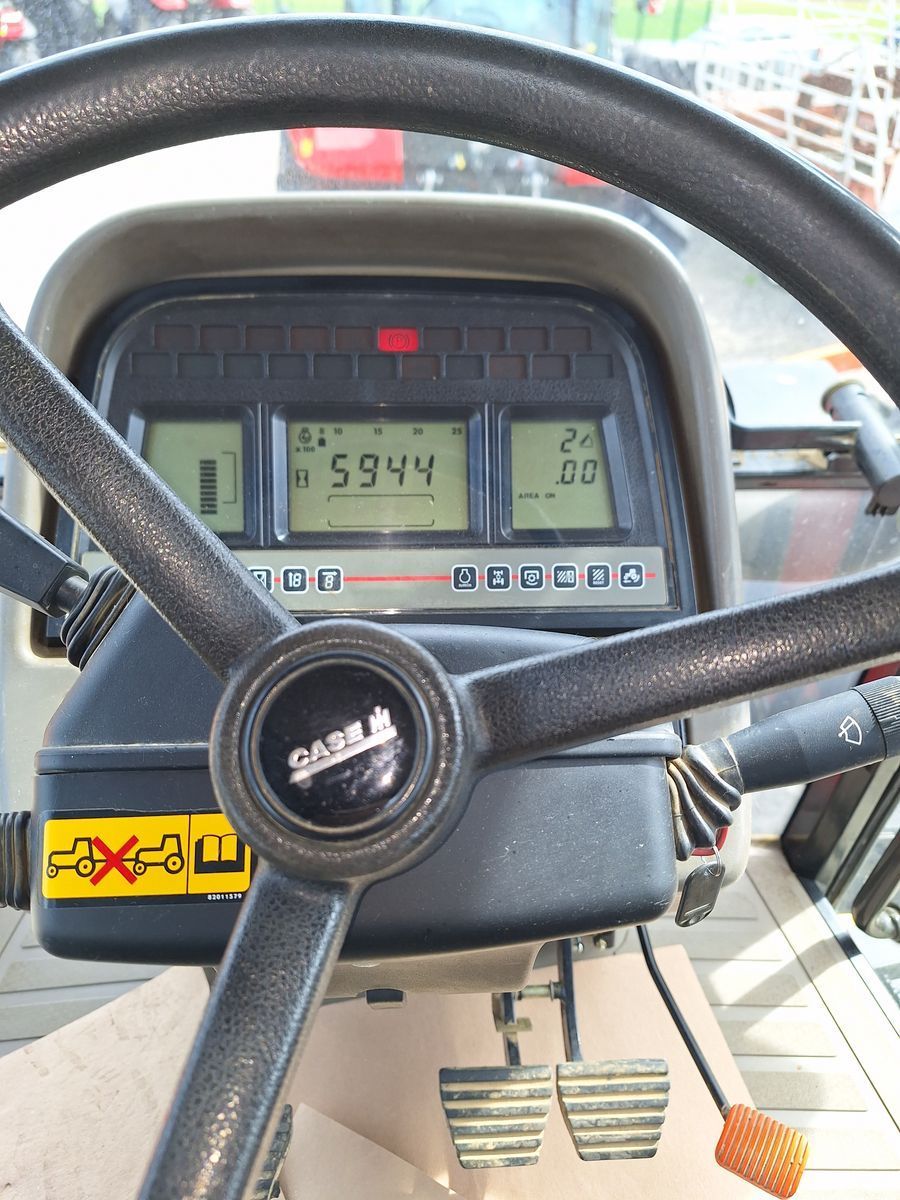 Case IH MXM 155 Traktor