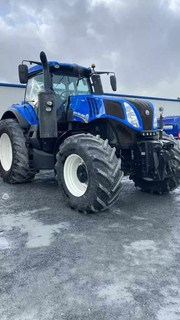 E-FARM: New Holland T8.350 Genesis - Tracteur - id BJNNQMK - 78 000 € - Année: 2016 - Lecture du nombre d'heure: 4 500,Puissance du moteur (chevaux): 350,France