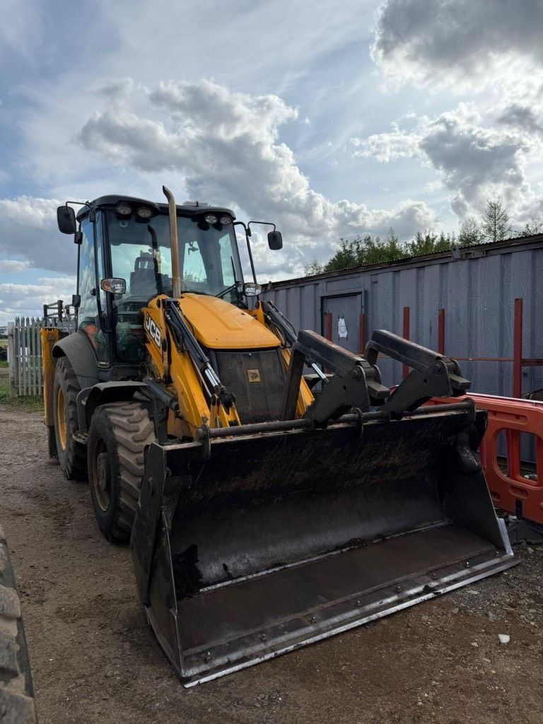 JCB 3 cx contractor Koparko-ładowarka 49 552 €