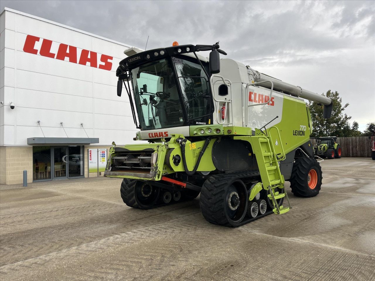Claas Lexion 770 Kombajn zbożowy 131 897 €