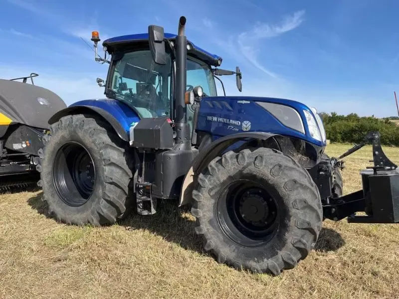 E-FARM: New Holland T7.245 - Tractor - id XHG78IJ - 125.000 EUR - Anul: 2022 - Citeste ore: 2.535,Franța