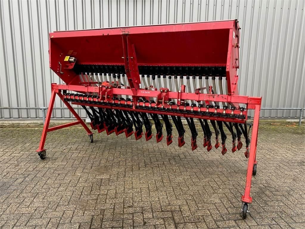 E-FARM: KONGSKILDE csa 3000a demeter classic zaaimachine - Siewnik rzędowy/agregat uprawowo-siewny - id RQII1J7 - 4600 € - Niderlandy