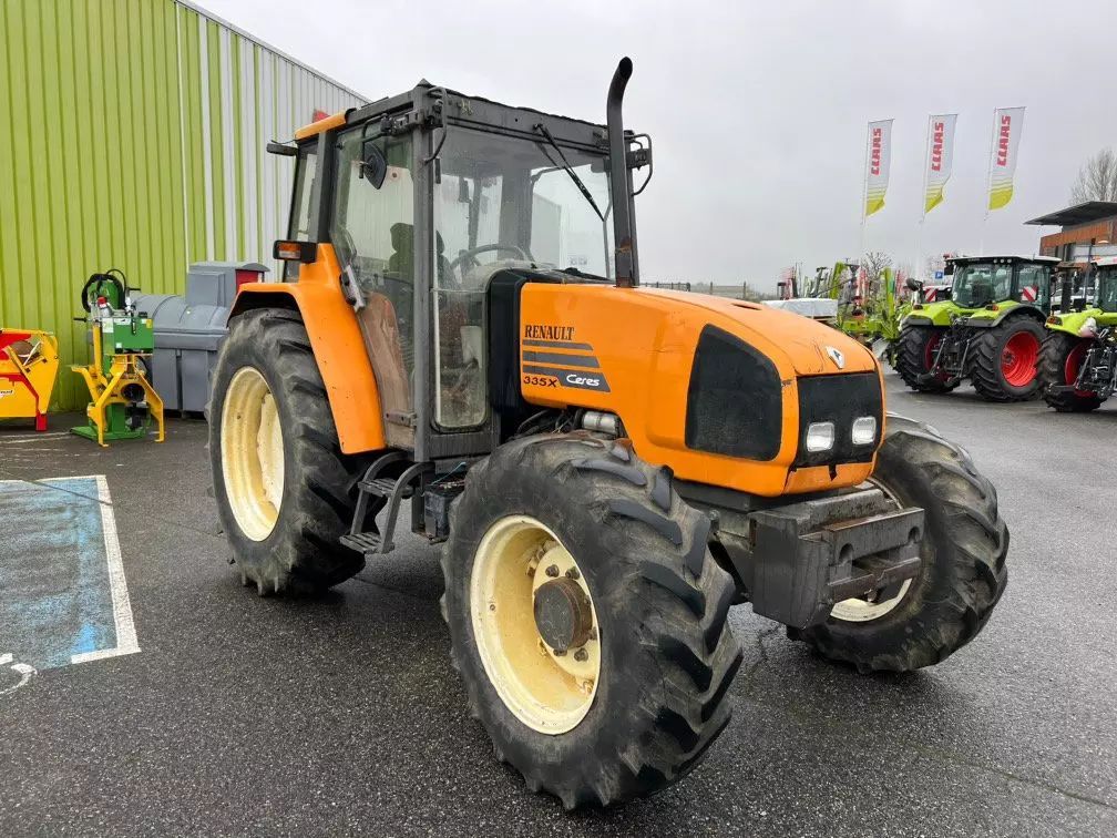 E-FARM: Renault Ceres 335 X - Tractor - id HHGLLIH - 19.000 € - Año: 2001 - Horas: 8192,Francia