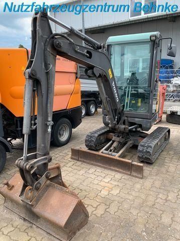 VOLVO ec 20 c verstellbares fahrwerk Mini excavator €15,990