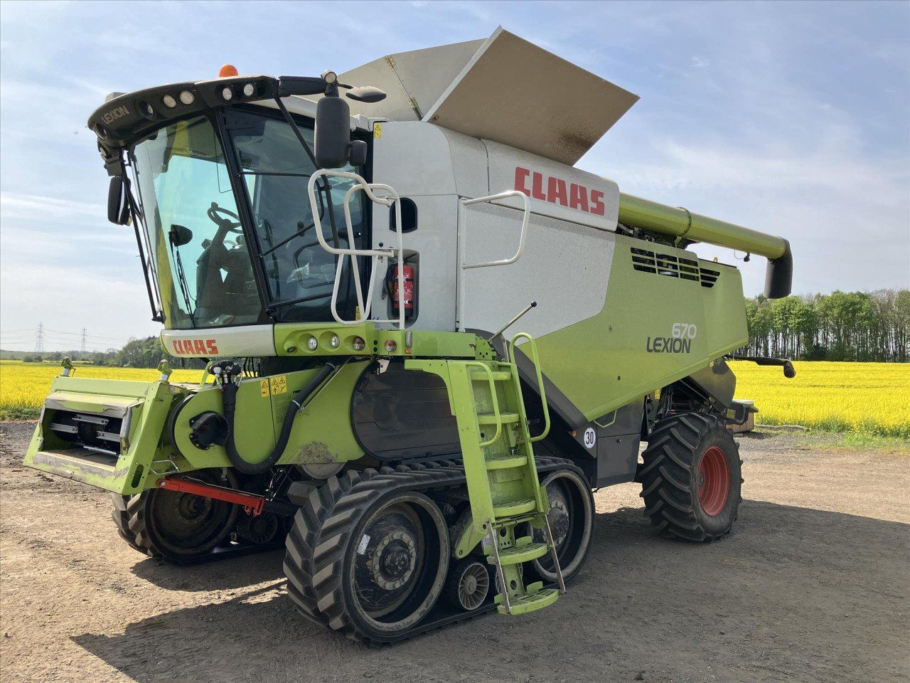 E-FARM: Claas Lexion 670 - Κομπίνα - id N4FKL2T - 216.744 € - Χρονία: 2017 - Μετρητής ωρών: 1.646,Ισχύς κινητήρα: 435,Ηνωμένο Βασίλειο