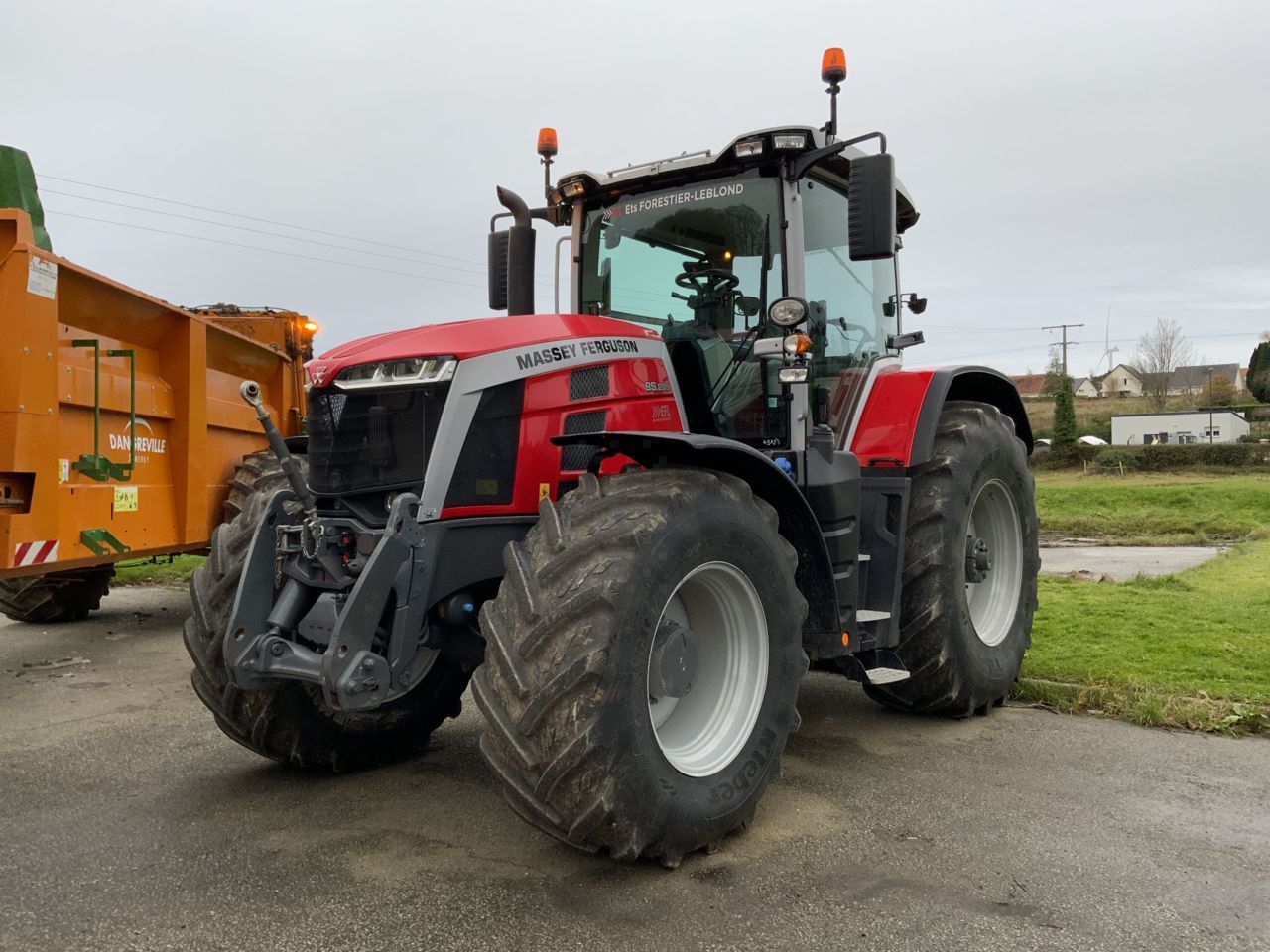 Massey Ferguson 8S.205 Tractor 128.000 EUR
