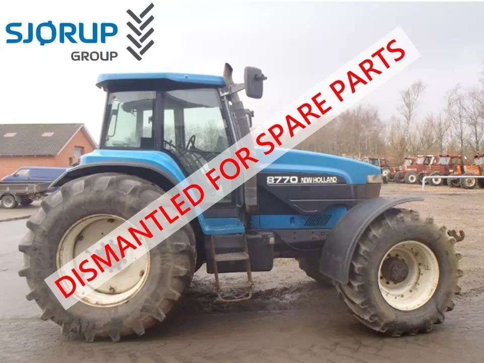 New Holland 8770 Traktor