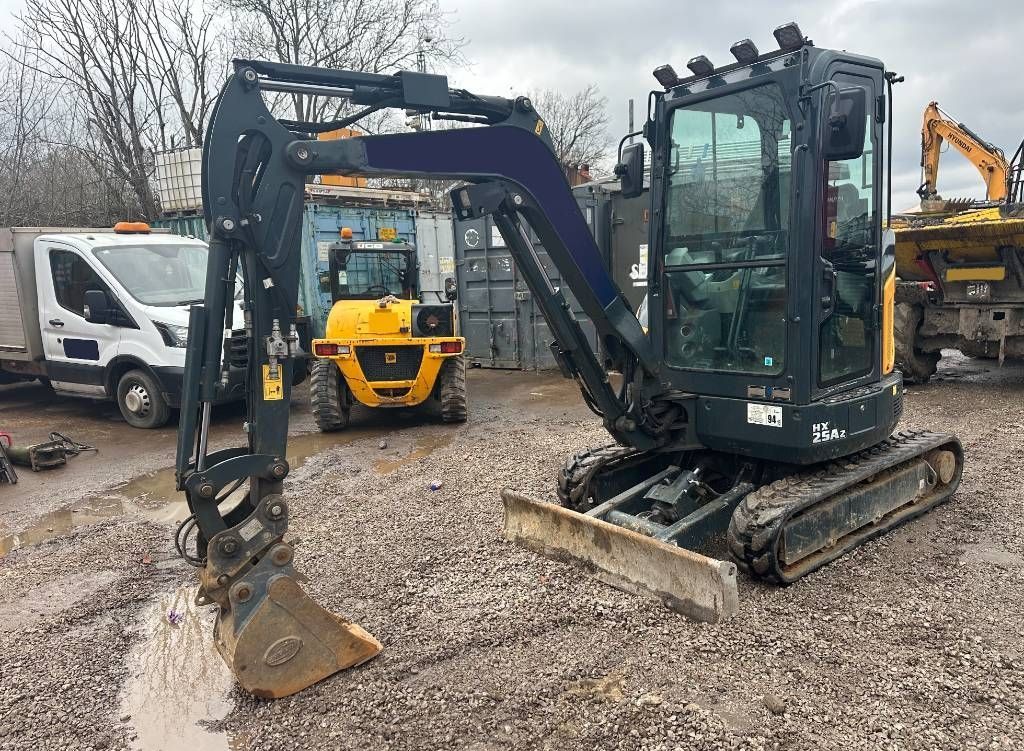 HYUNDAI hx 25 az Mini excavator