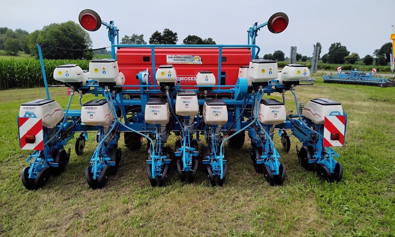 E-FARM: Monosem monoshox 6/7 - Precision drill - id ICTQ6SS - €39,500 - Year of construction: 2019 - France