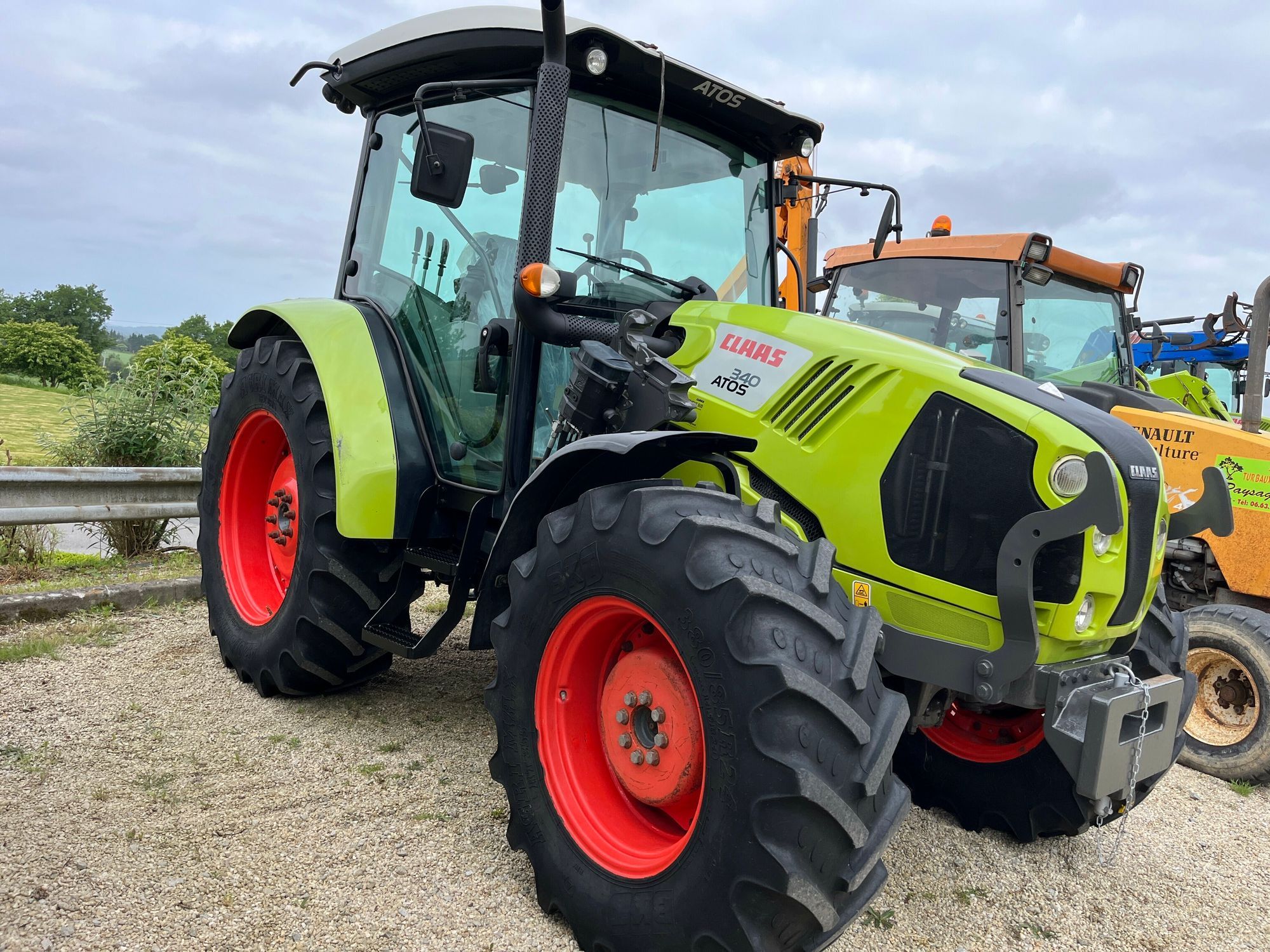 E-FARM: Claas Atos 340 - Tractor - id 5T59GTG - €32,000 - Year of construction: 2015 - Engine hours: 7,100,Engine power (HP): 102