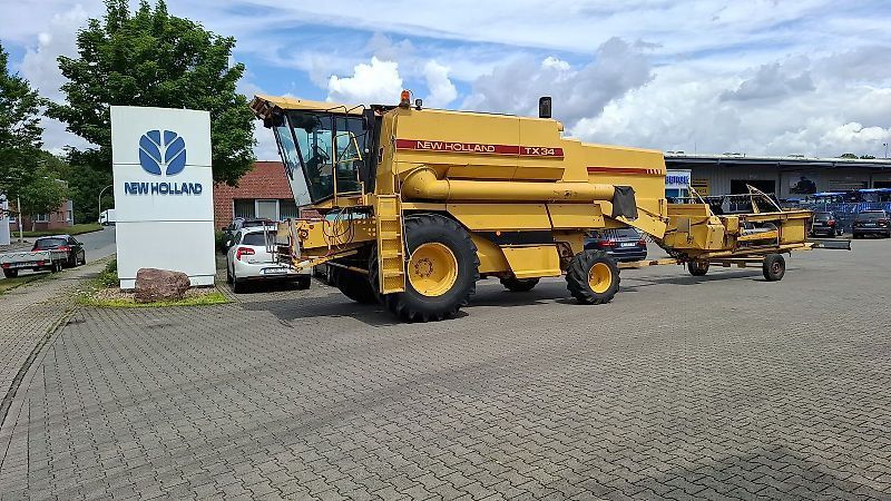 E-FARM: New Holland TX 34 - Mähdrescher - id GMKLMCE - 21.765 € - Baujahr: 1988 - Abgelesene Motorstunden: 5.790,Deutschland