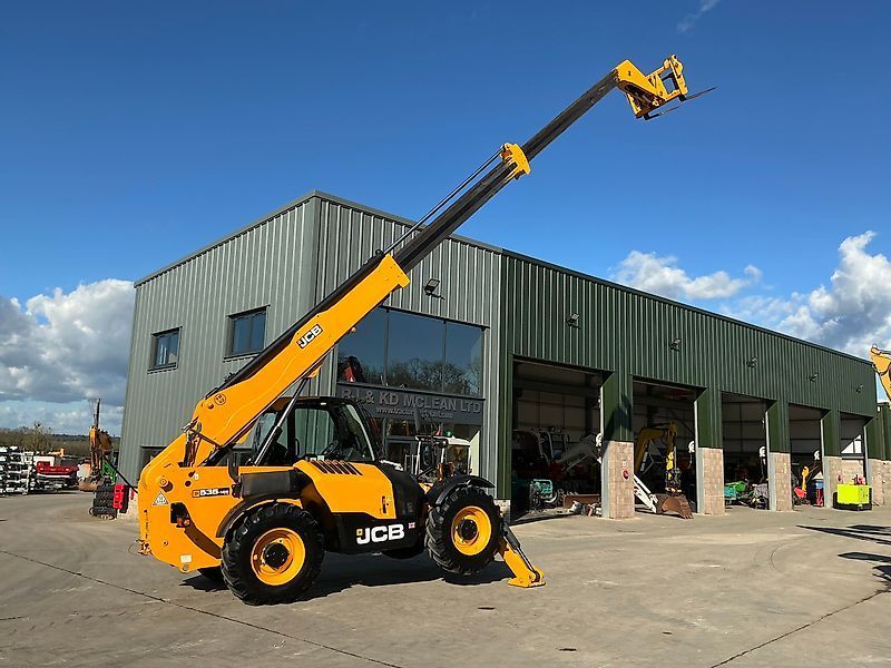 JCB 535-125 Hi-Viz Manipulador telescópico 39.604 €