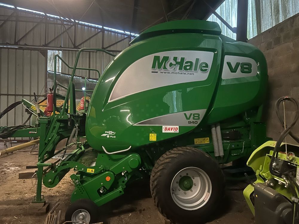 E-FARM: McHale v8.940 - Presse à balles - id MDDDUA4 - 50 000 € - Année: 2024 - Balles produites: 2 900,France