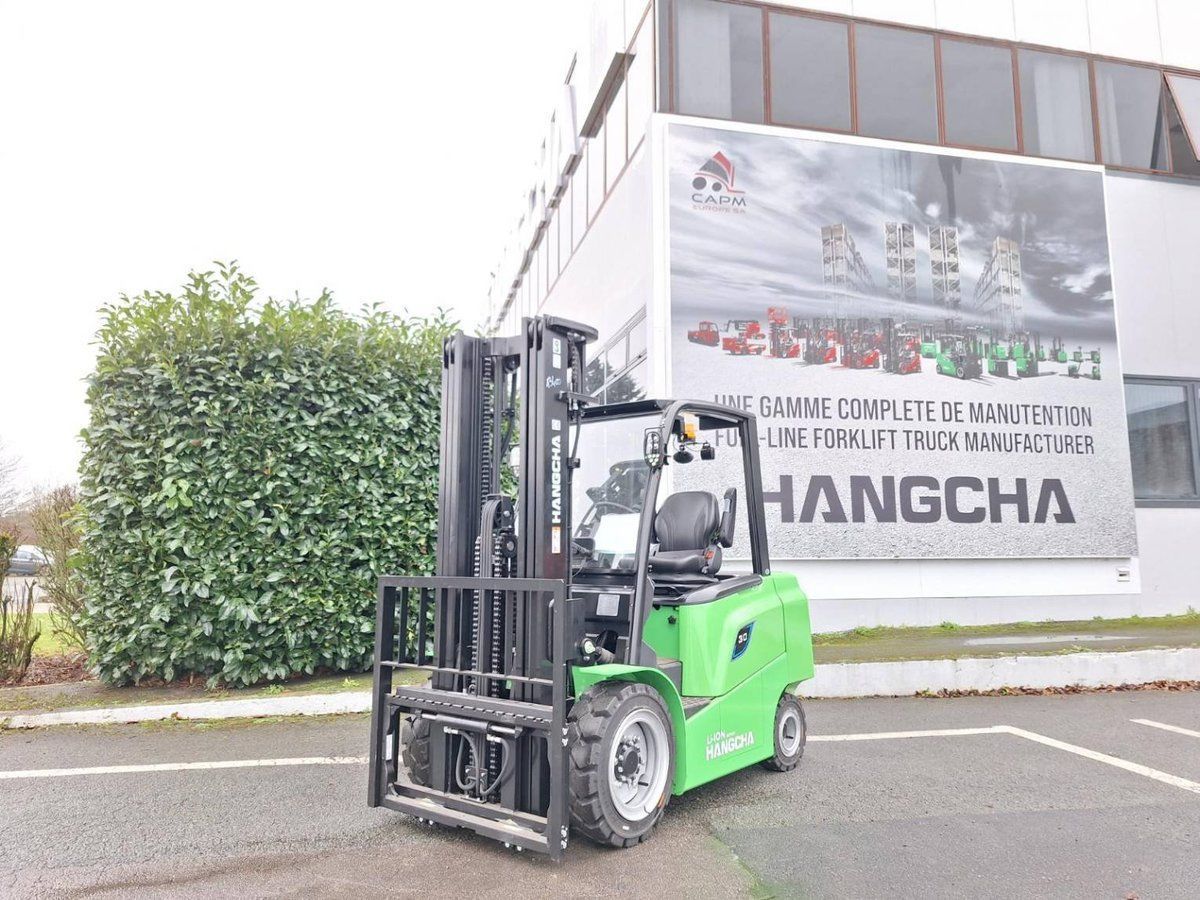 E-FARM: Hangcha ae30-i - Chariot élévateur - id ZVFLDRP - 25 548 € - Année: 2025 - France