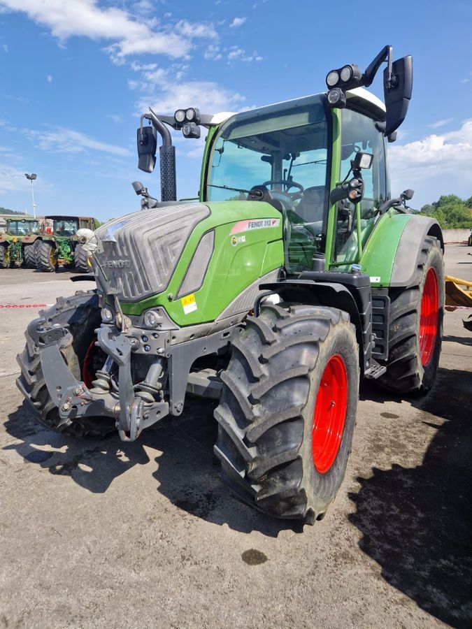 E-FARM: Fendt 312 Vario - Traktor - id 5C6KFGP - Rok produkcji: 2018 - Motogodziny: 2600,Moc silnika: 120,Francja