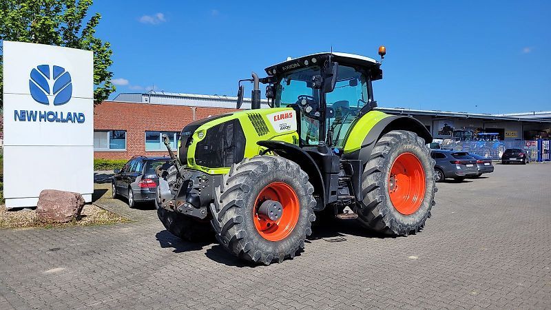 Claas Axion 850 Tractor €73,000
