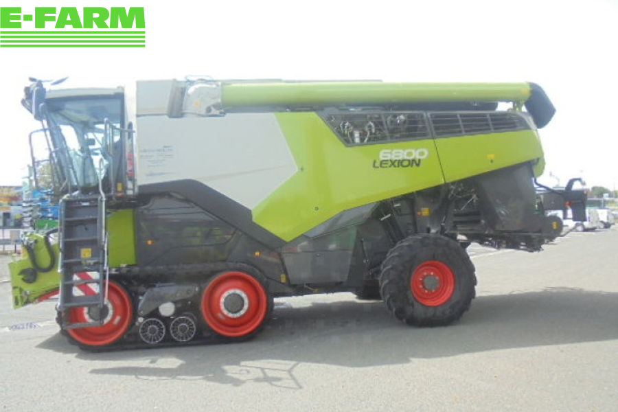 Moissonneuse CLAAS Lexion 6800 Terra Trac et chariot porte coupe