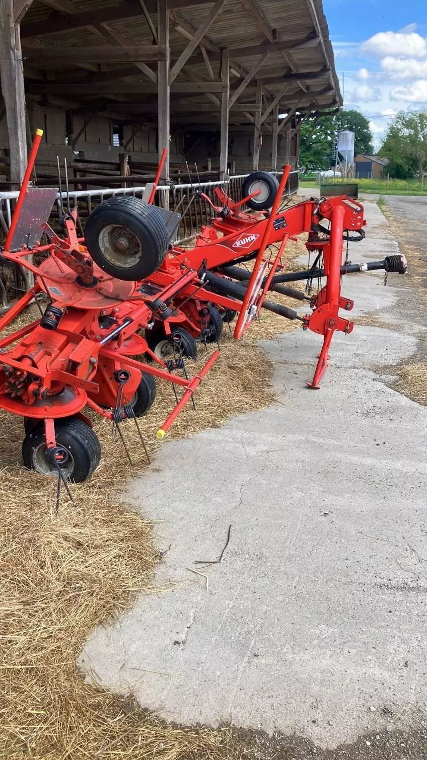 E-FARM: Kuhn GF 7902 - Kreiselheuer - id FVHFH7Y - 7.500 € - Baujahr: 2013 - Frankreich