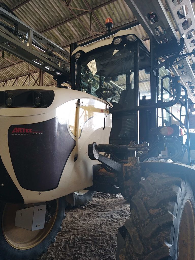 E-FARM: Artec rs20 - Pulvérisateur - id S2DUVTS - 68 000 € - Année: 2014 - Lecture du nombre d'heure: 2 700,France