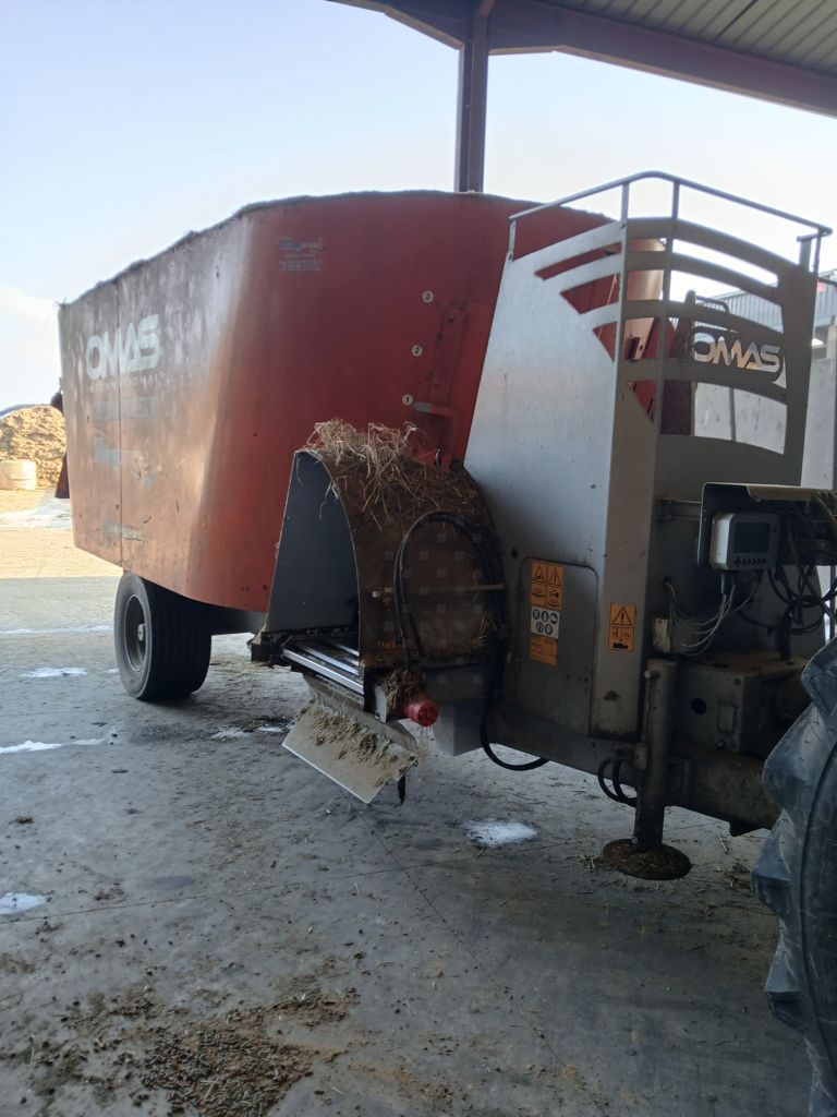 E-FARM: Omas california - Carro miscelatore - id PZNRGWV - 22.000 € - Anno di costruzione: 2016 - Francia