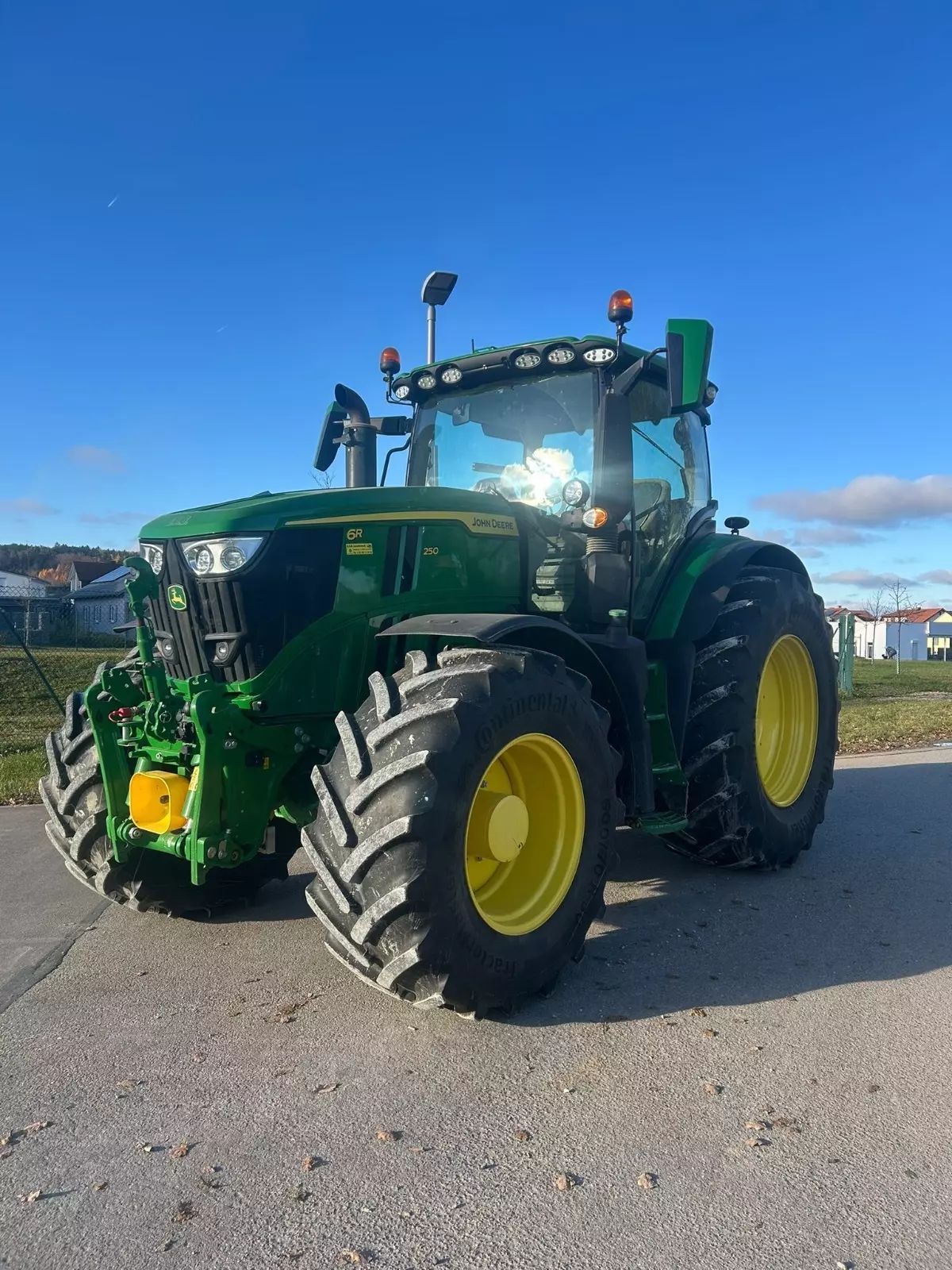 John Deere 6R 250 Tractor €166,900