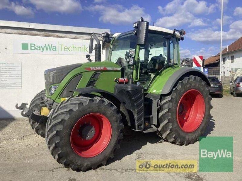 Fendt 724 Vario Profi Plus Traktor 124 800 €
