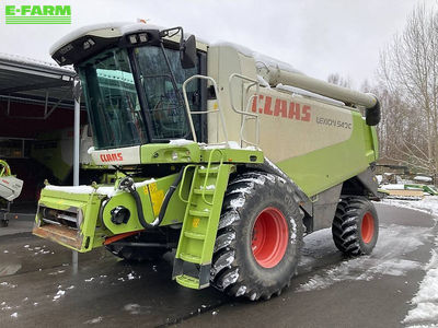 E-FARM: Claas Lexion 540 C - Combine harvester - id HGDQ7GW - €72,500 - Year of construction: 2006 - Engine hours: 3,950,Engine power (HP): 258,Latvia