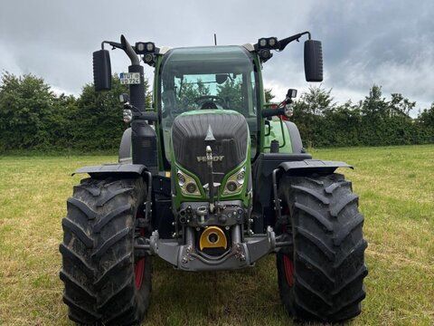 Fendt 724 Vario Profi Plus Tractor €126,000