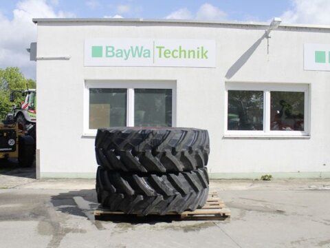 TRELLEBORG 650/75 r42 Kolesa in gosenica 7.700 €