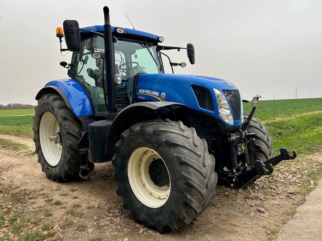 New Holland T7.235 Traktor 64.000 €