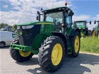 E-FARM: John Deere 7230 R - Tracteur - id MVD2GC5 - 70 824 € - Année: 2017 - Lecture du nombre d'heure: 6 690,Puissance du moteur (chevaux): 230,Royaume-Uni