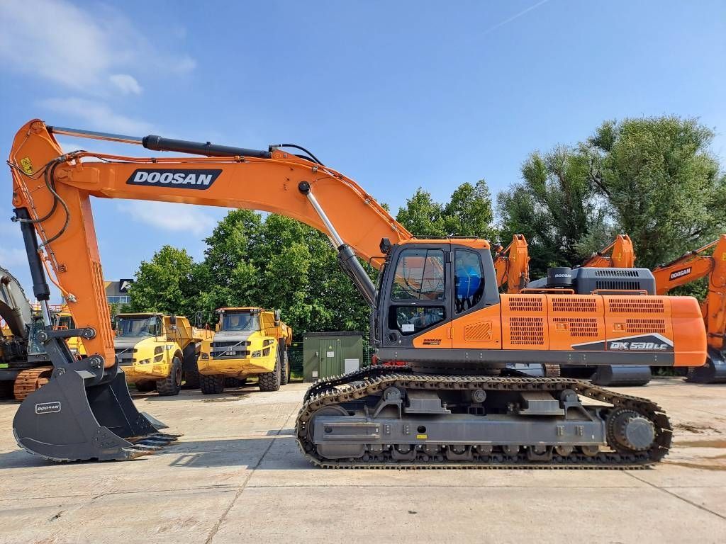 Doosan dx 530 lc-7 m Pelleteuse sur chenilles 238 000 €
