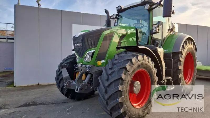 Fendt 828 Vario Tractor €139,900