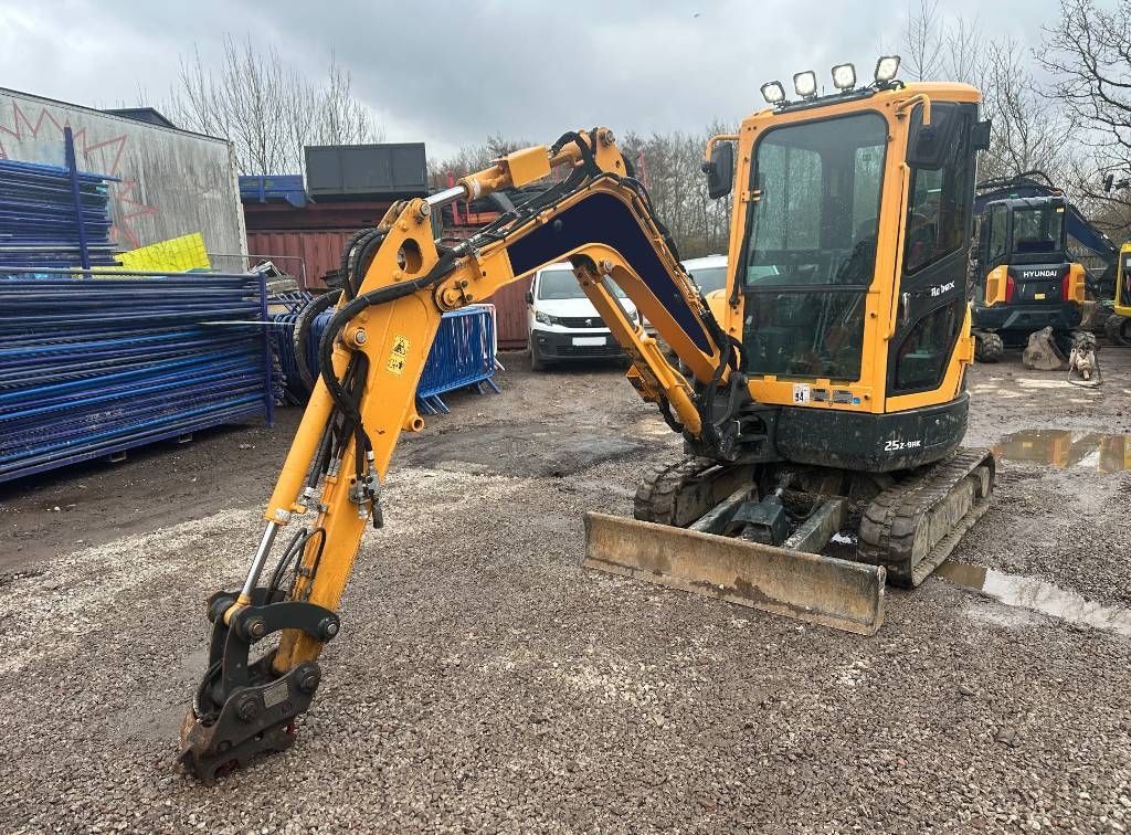 HYUNDAI robex 25 z-9 a Mini excavator