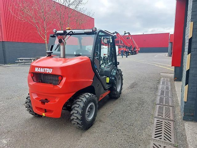 Manitou MC 25-4 Chariot élévateur