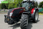 Valtra t163d tractor €63,900