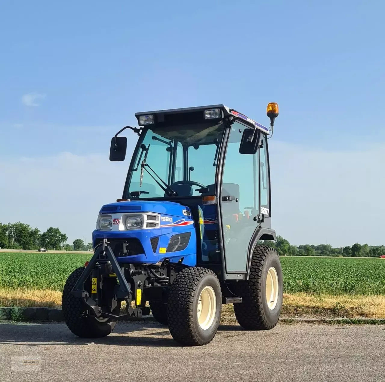 E-FARM: Iseki tm 3267 - Traktor - id ZJKPN7L - Rok produkcji: 2021 - Moc silnika: 30,Niemcy